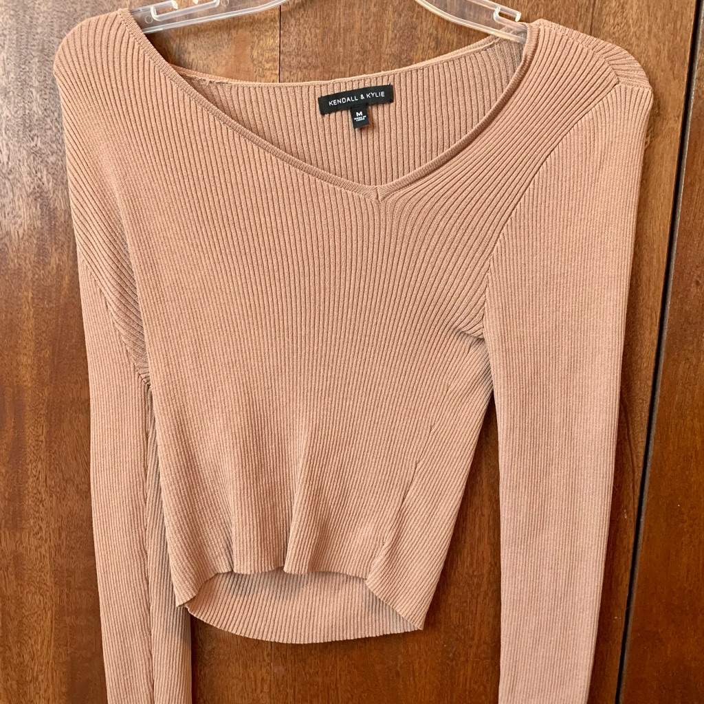 Pacsun Asymmetrical Shirt In A Size Medium.